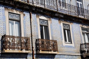 tiles lisbon